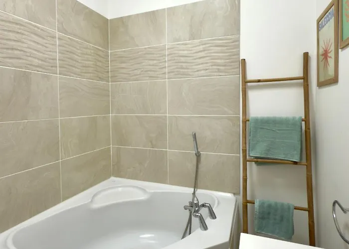 Le Cocon Du Roi Jerome - Hypercentre אז'אקסיו